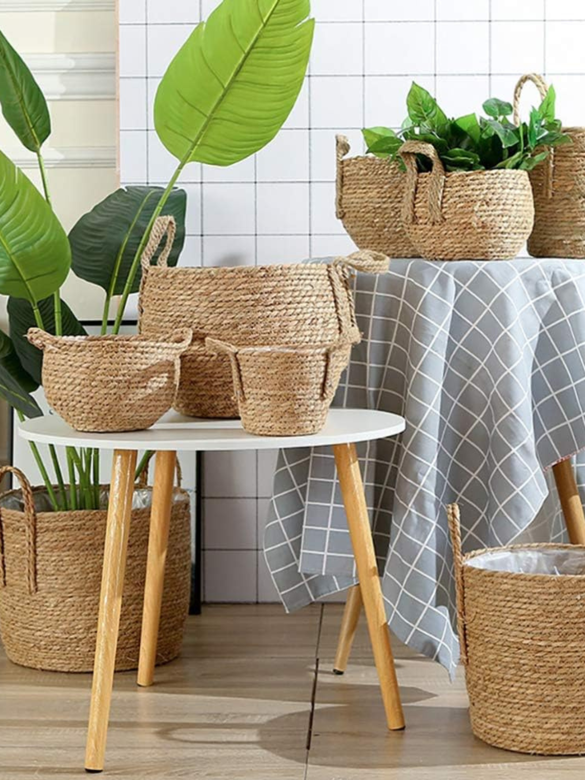 Seagrass Basket Planters Flower Pots with Plastic Liner, Plant Containers Storage Holder Wicker Rattan Vase with Handle