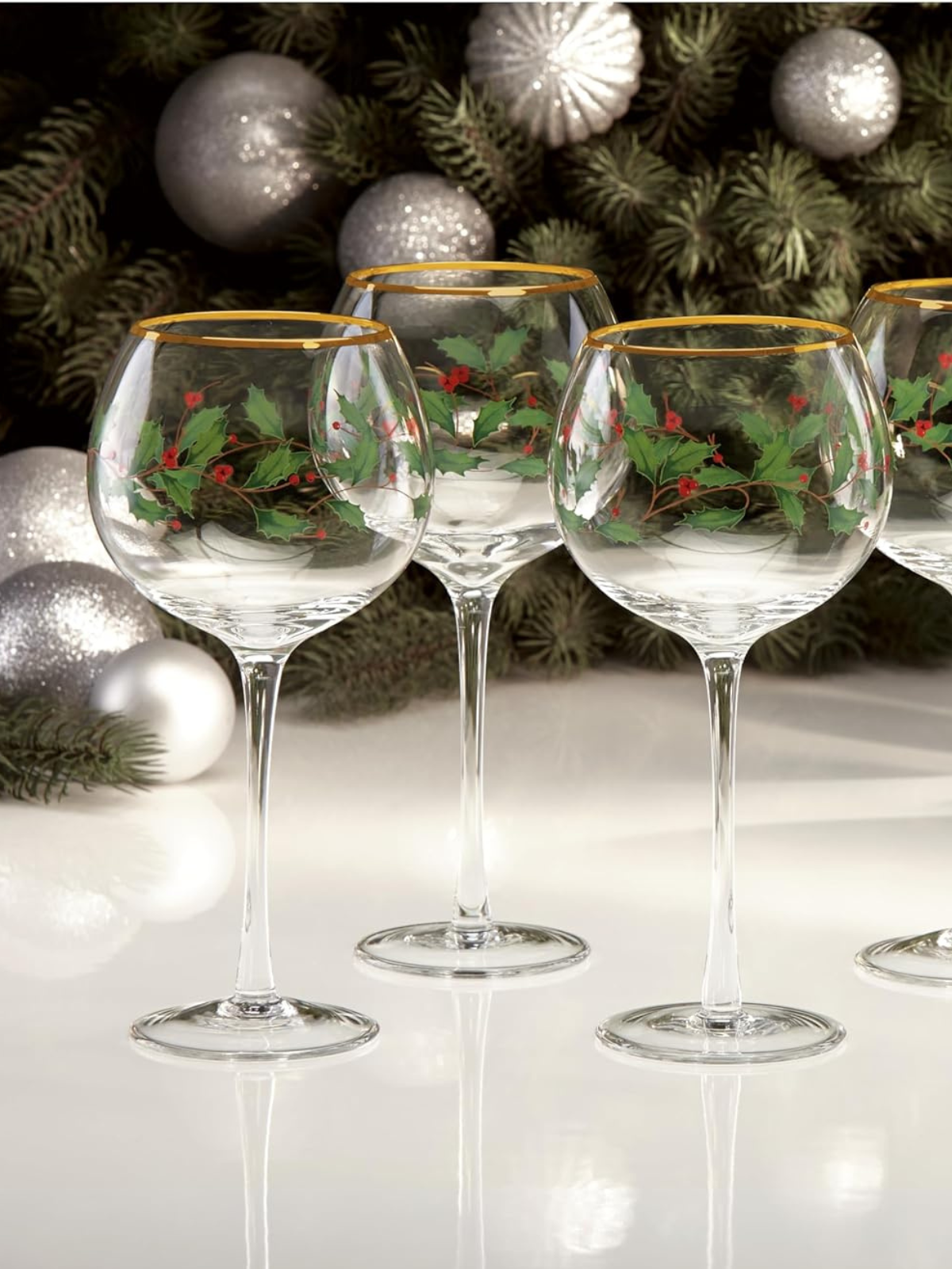 Holiday 4-Piece Wine Glass Set