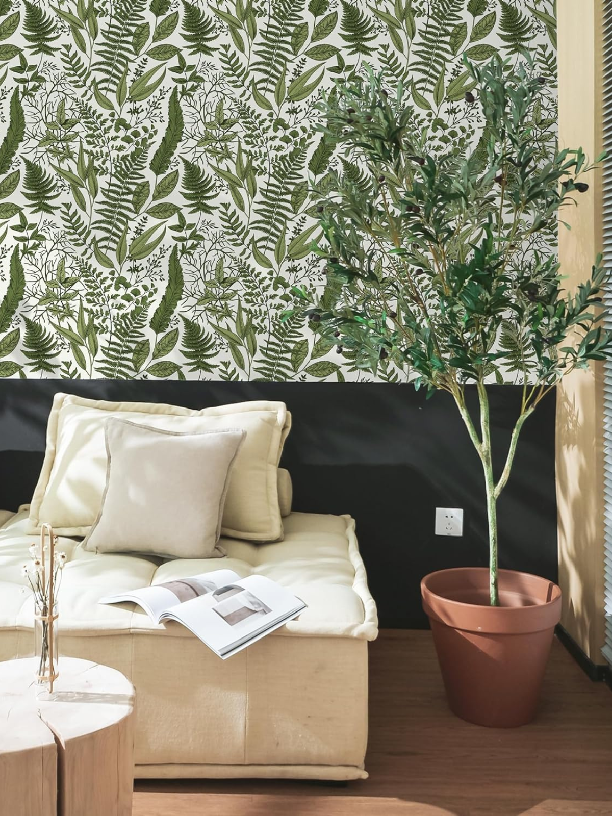 Tropical Wallpaper Peel and Stick Fern Leaf Jungle Peel Stick Wallpaper White/Green Contact Paper Floral Vinyl Removable Wall Paper Decorative Closet Wallpaper Bathroom Roll 16.1x196in