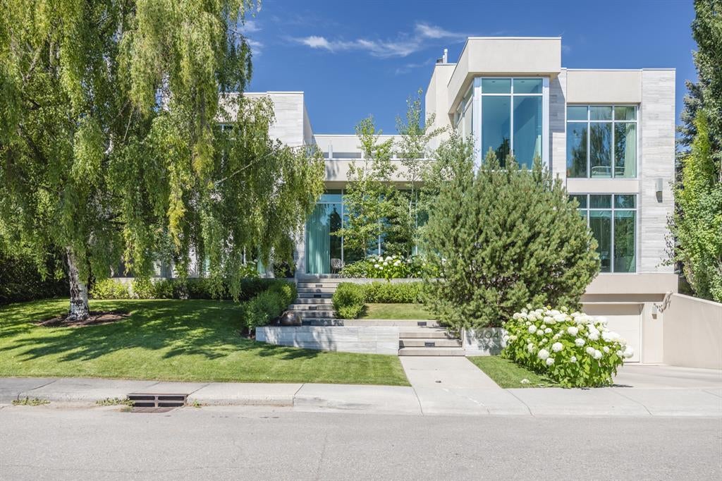 urban mansion listing in Calgary city
