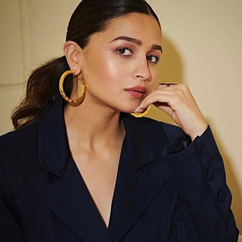 Alia Bhatt hoops