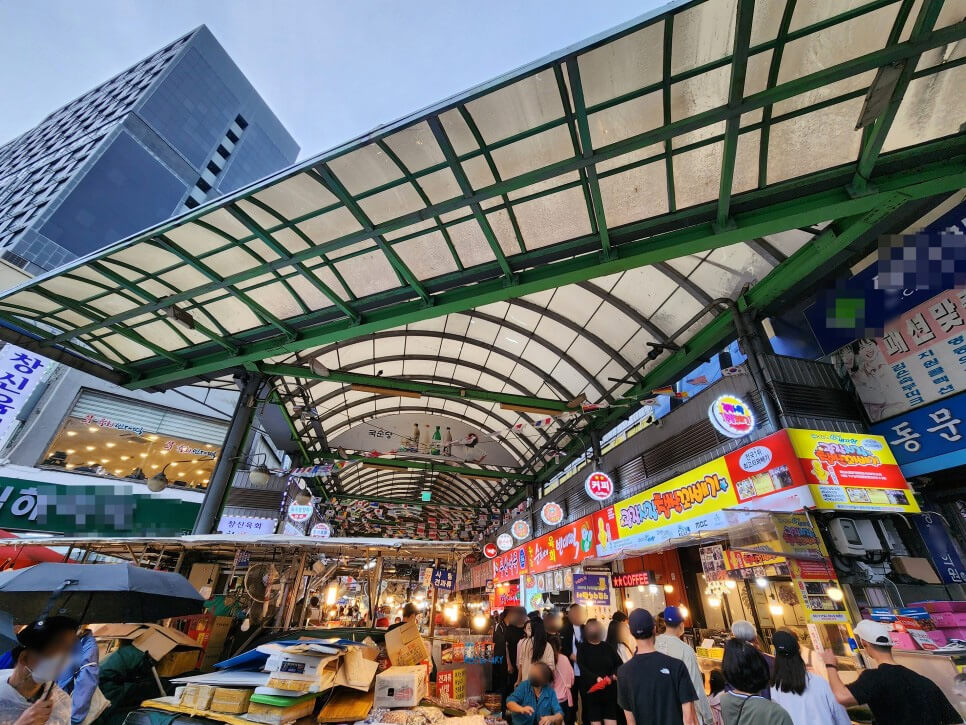 gwangjang market seoul korea