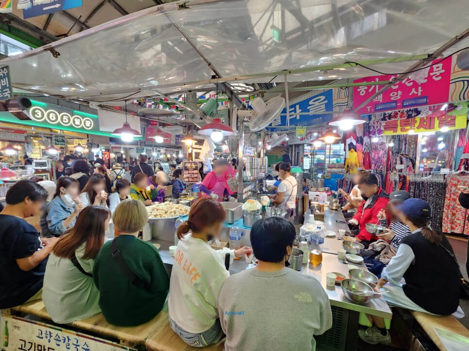 gwangjang market seoul korea