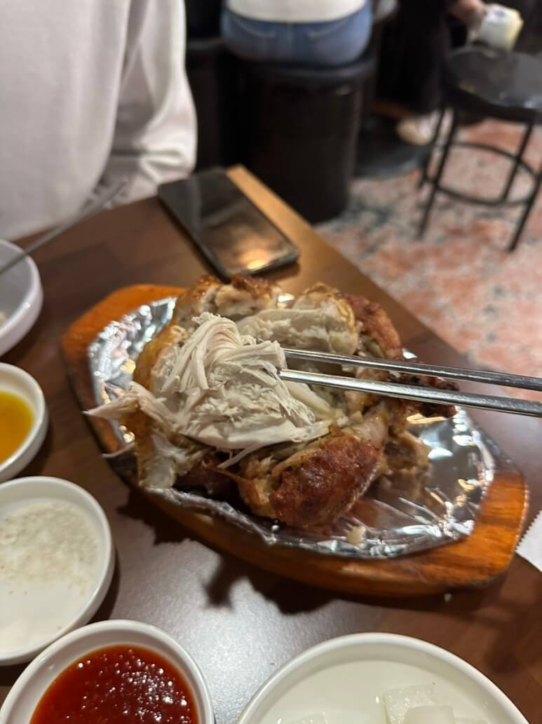 hannamdong hanbang tongdak hannam oriental roast chicken seoul restaurant