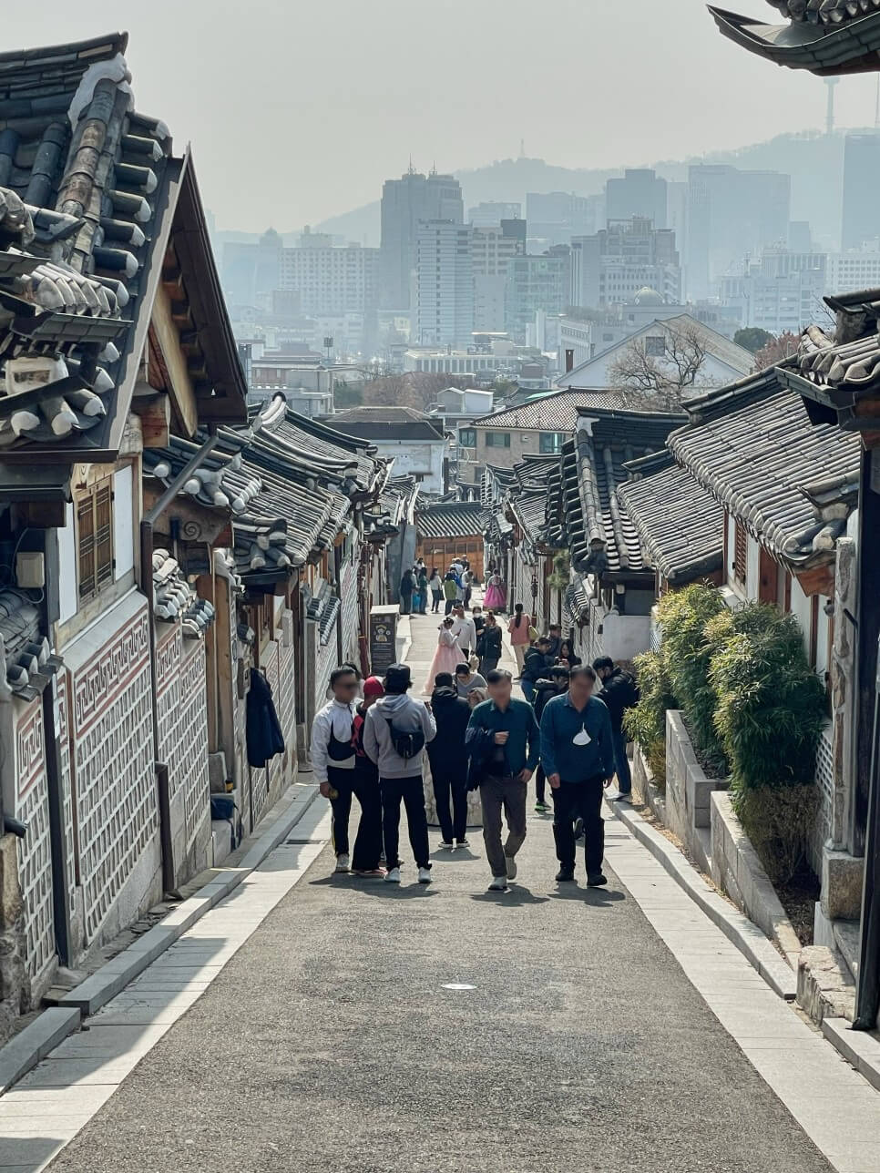 bukchon hanok village seoul samcheong-dong anguk