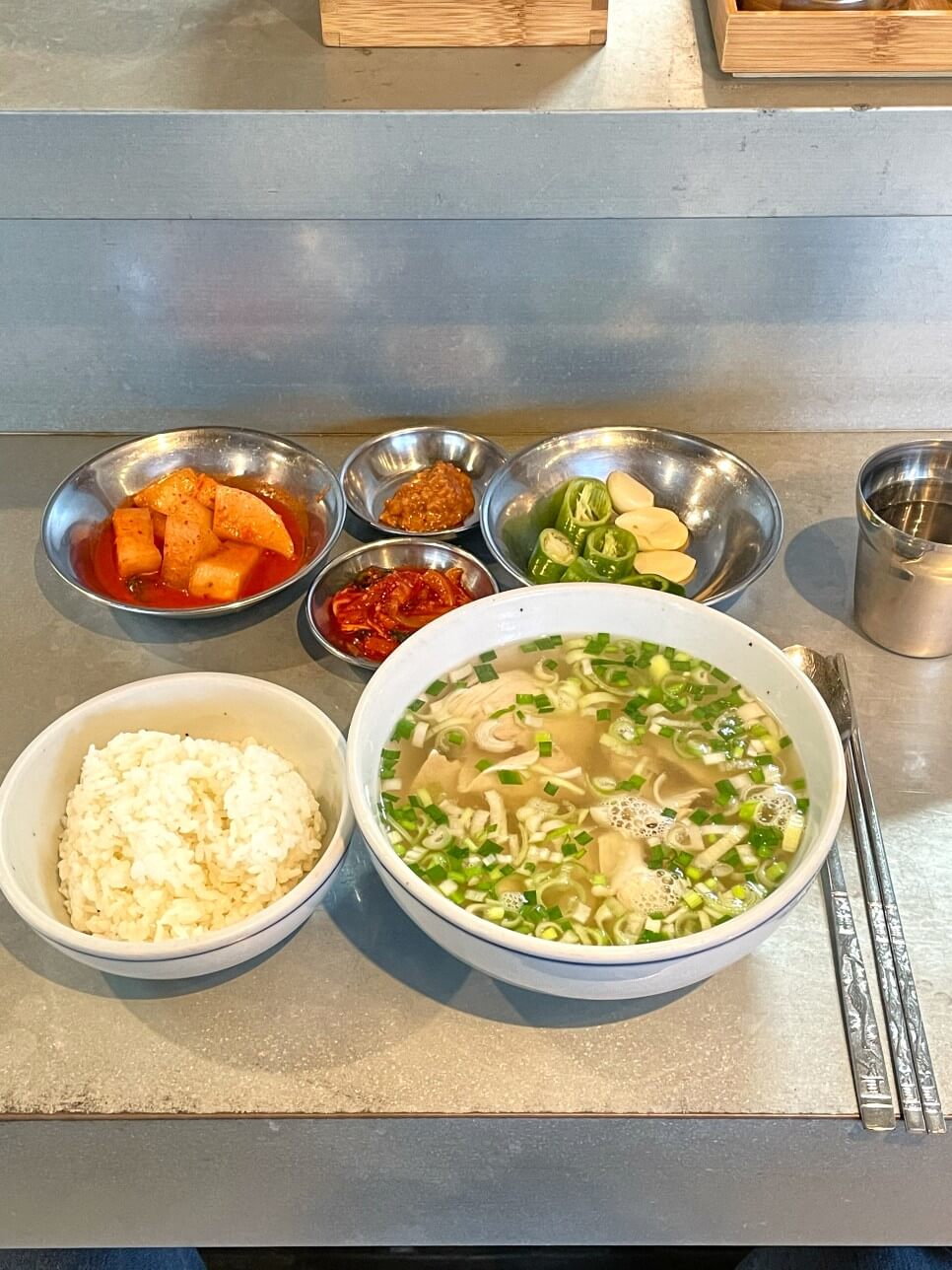 gwanghwamun gukbap seoul michelin pork soup