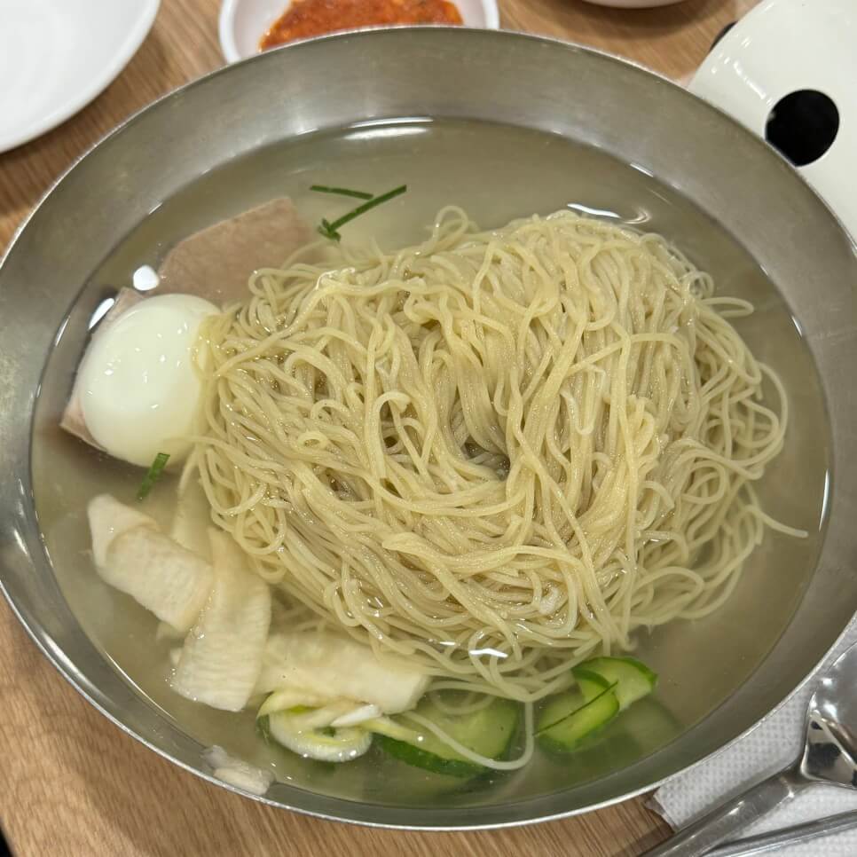jinmi pyeongyang naengmyeon seoul restaurant
