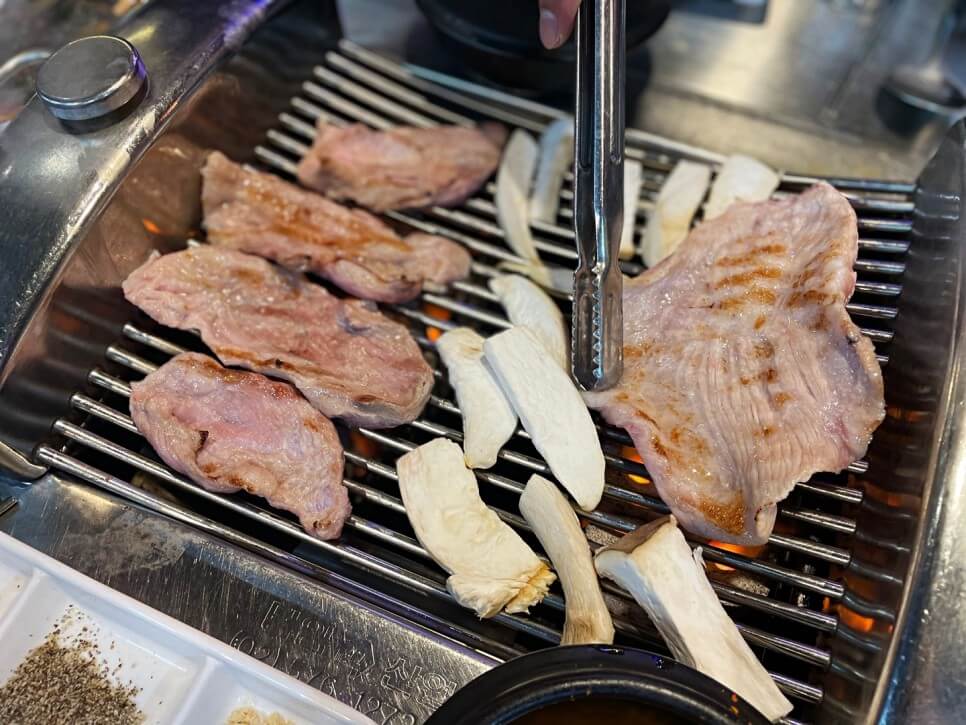 mi galmaegisal ikseondong skirt meat barbecue restaurant seoul
