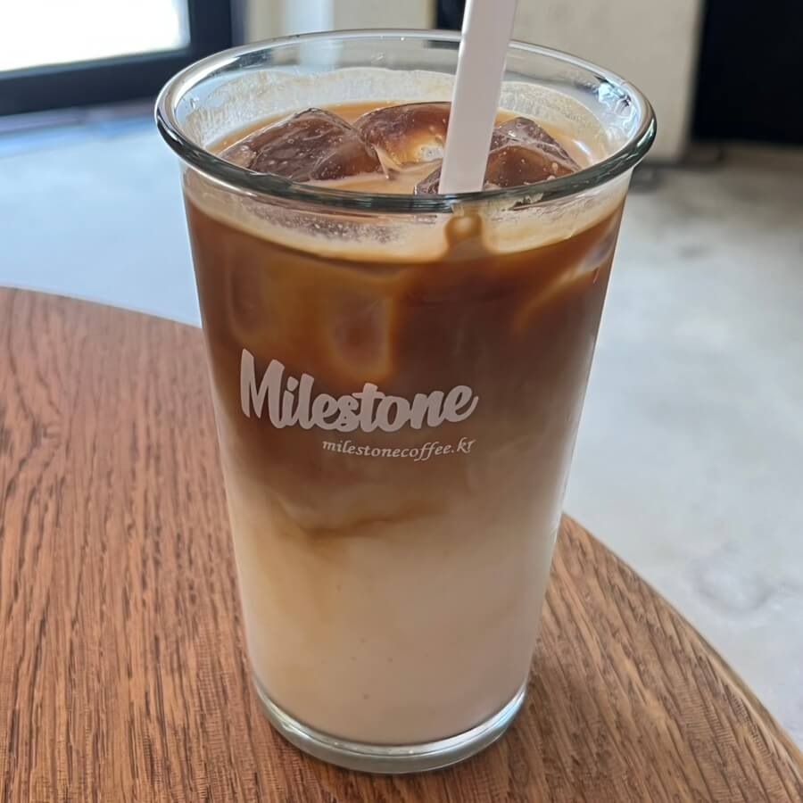 milestone coffee roasters hannam itaewon cafe seoul
