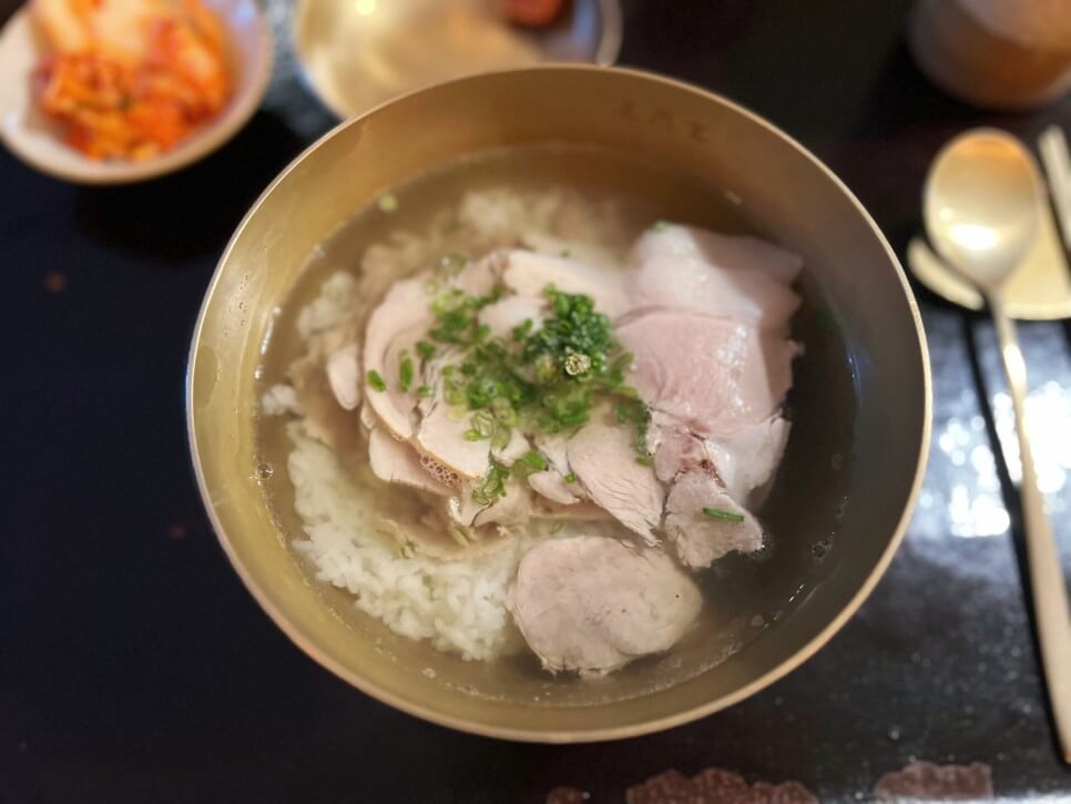 okdongsik seogyo hapjeong hongdae pork gomtang seoul