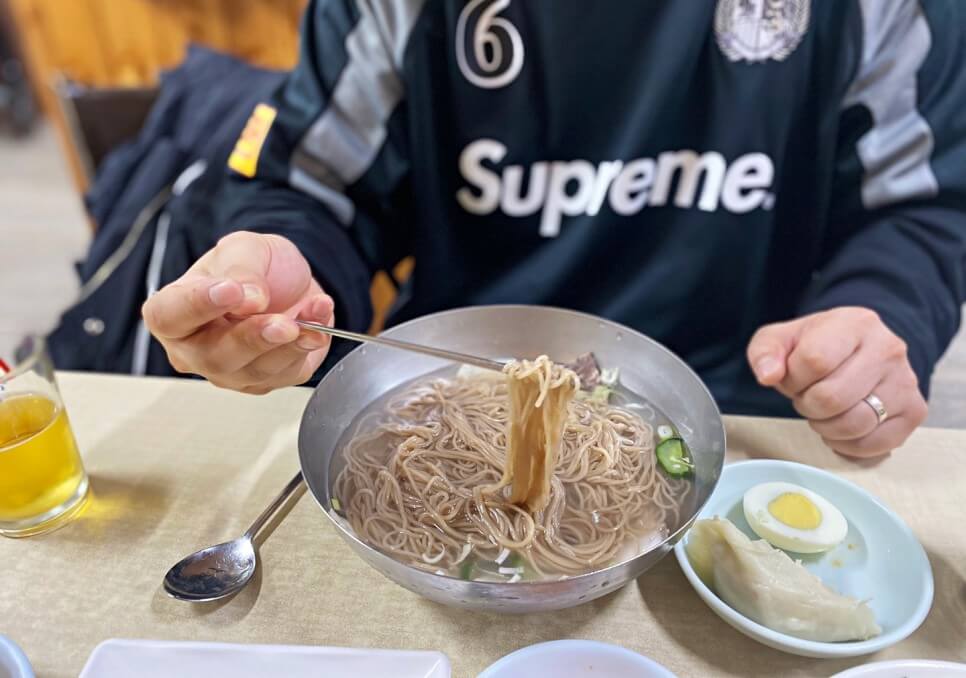 pyongyang myeonok cold noodles restaurant dongdaemun seoul