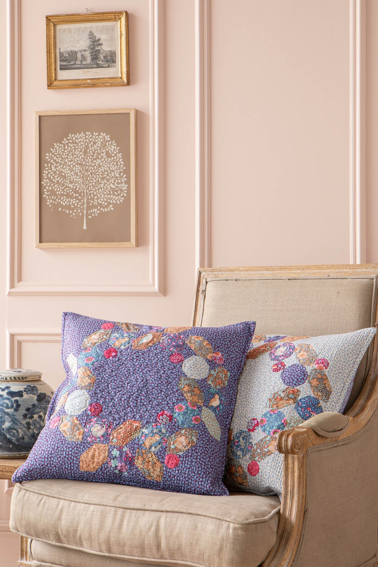 Tilda Hibernation Berry Wreath Pillow Kit in Eggplant 20in Square