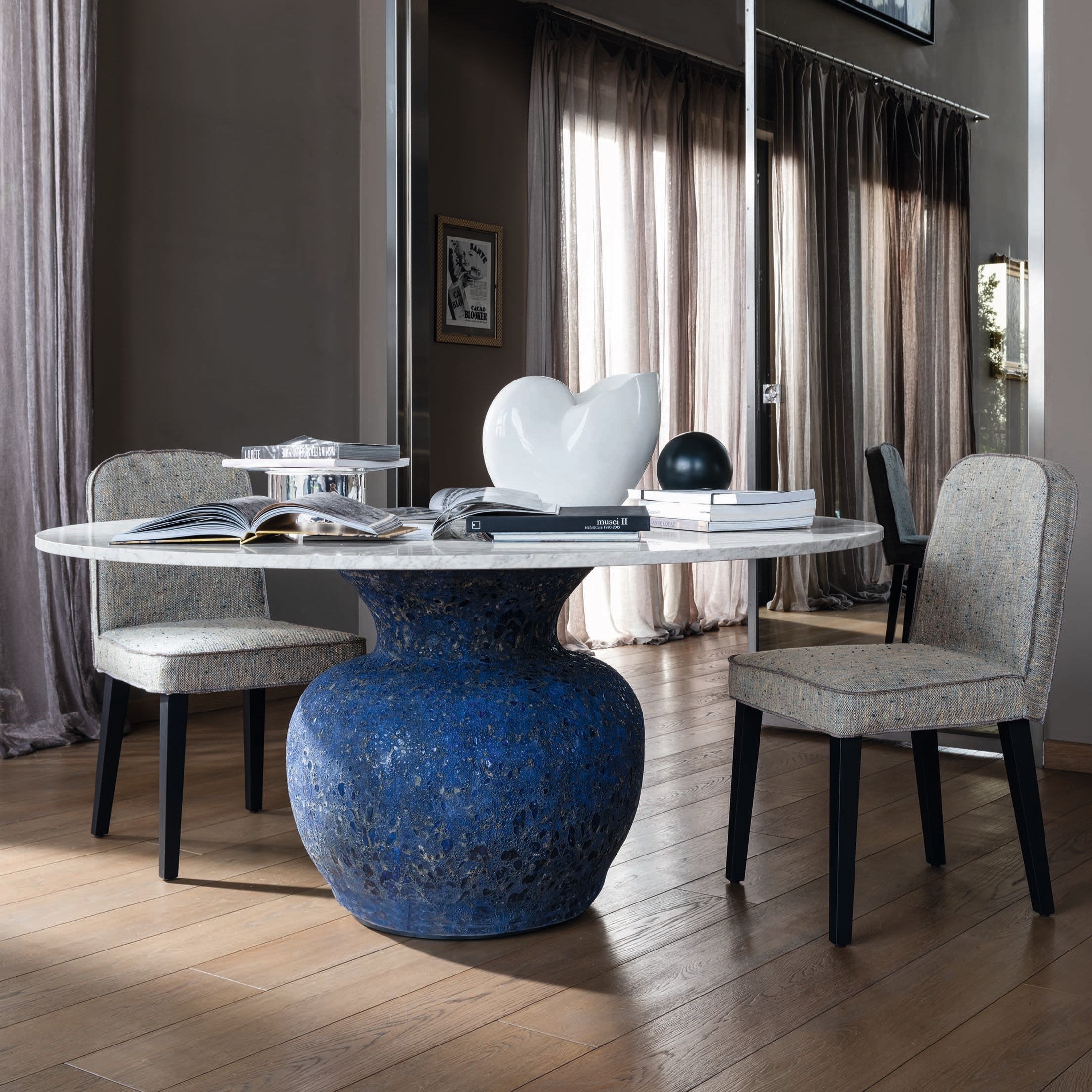 Moon Round Table Ø160