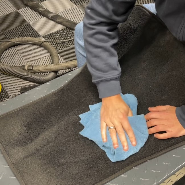 Dry Floor Mat with a microfibre cloth