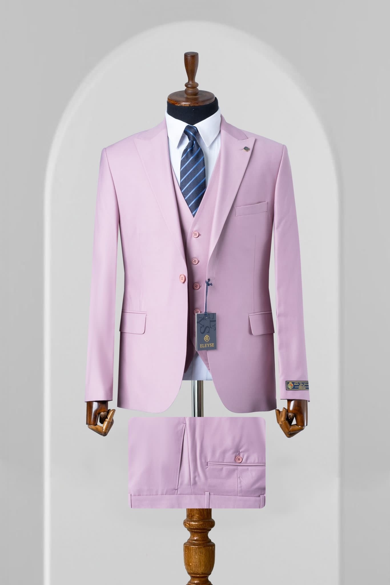 Turkish 3-Piece Suit Wholesale: Authentic 3-Piece Elegance for Discerning Retailers - 6 Suit Pack (Model: AA_Tur_4_256)