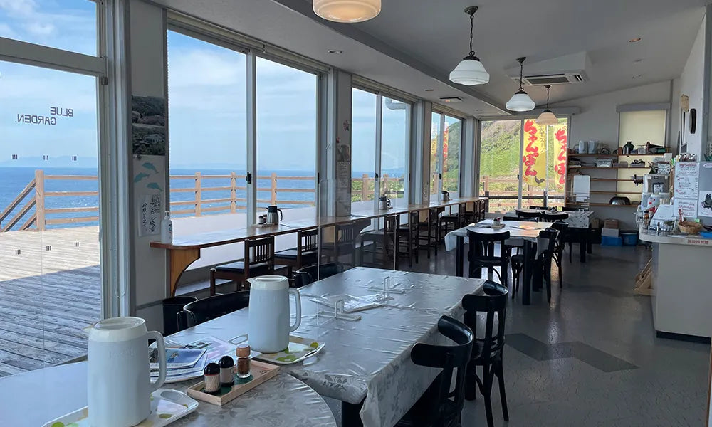 ブルーガーデン店内