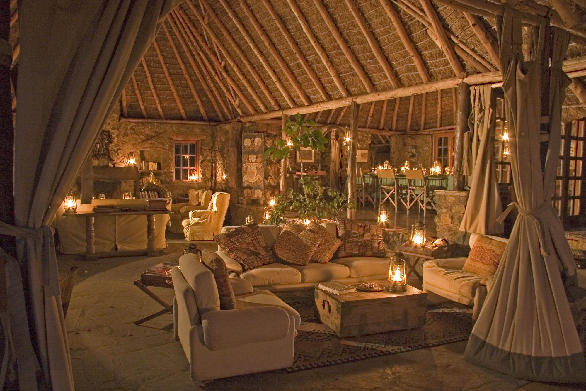 Tembo Lounge Campi Ya Kanzi Kenya