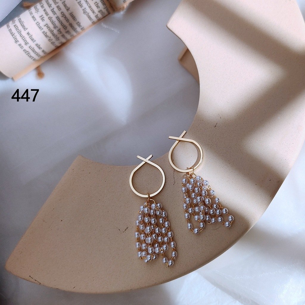 just lil things Gold white Pin earring jlt9057