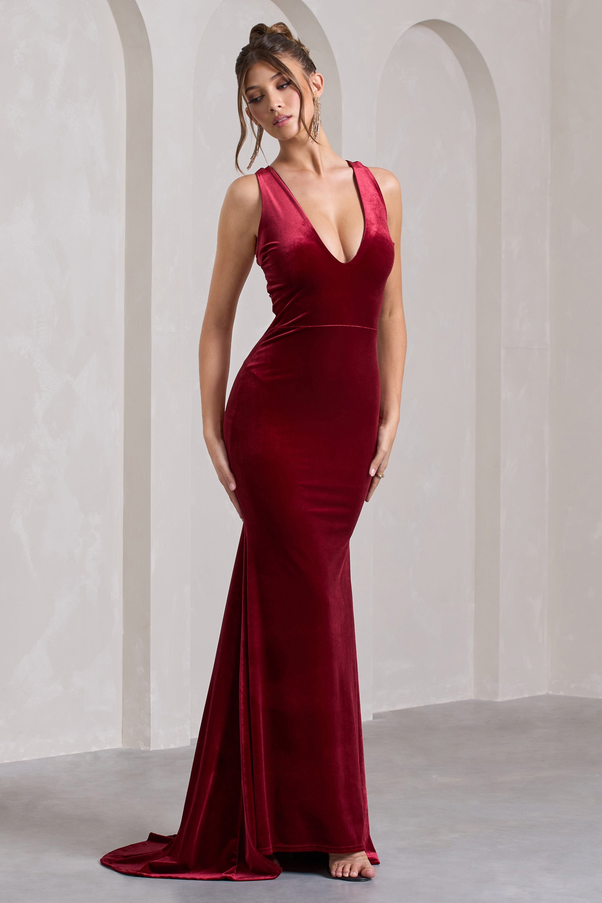 Elisabetta | Berry Velvet Plunge-Neck Fishtail Maxi Dress