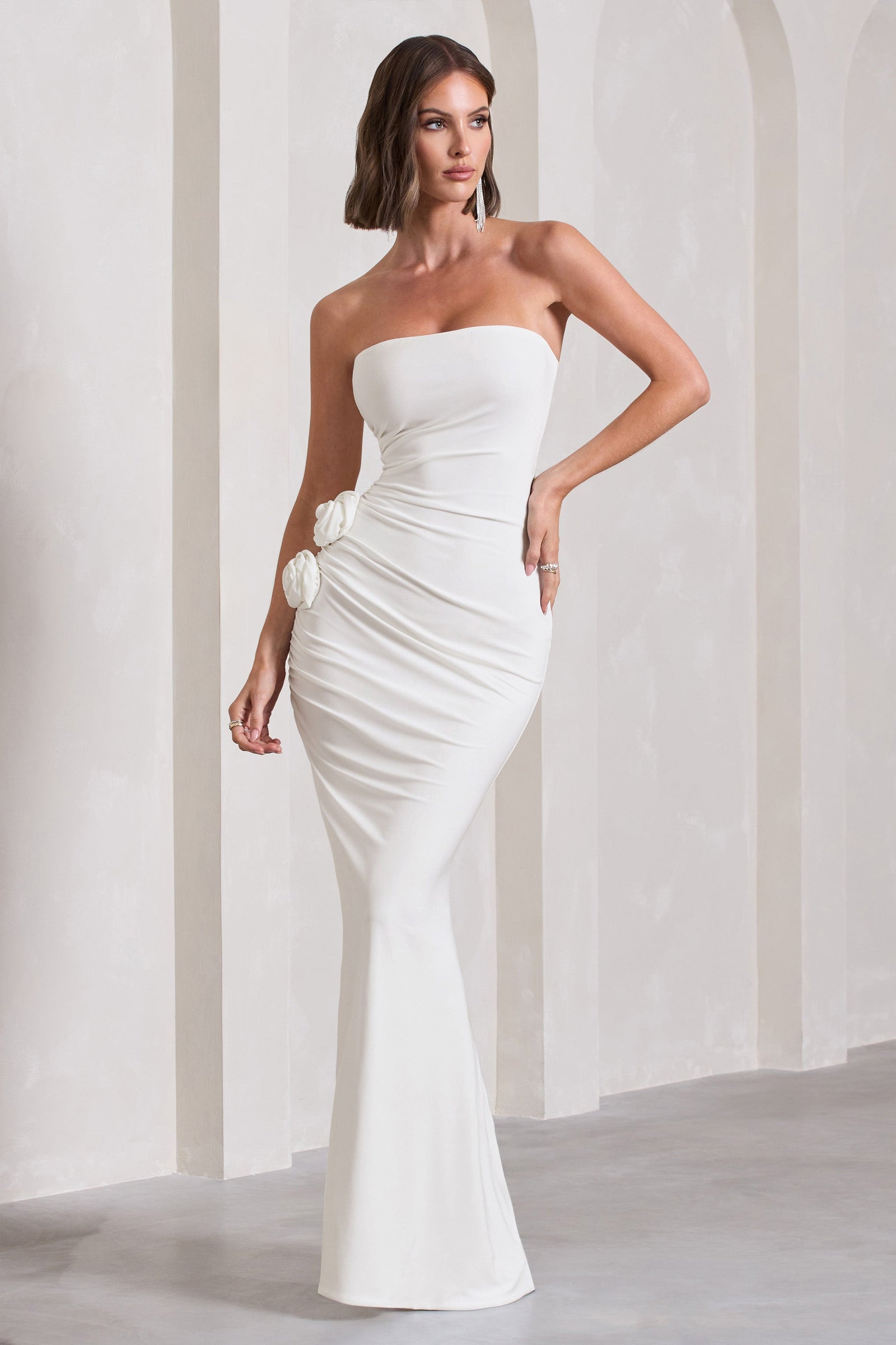 Aniyah White Lace Bandeau Neckline Corset Fishtail Maxi Dress With S – Club  L London - UK