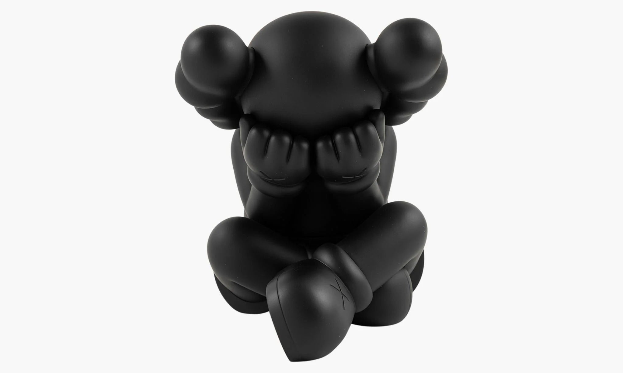 Black figure. KAWS статуэтки редкие.