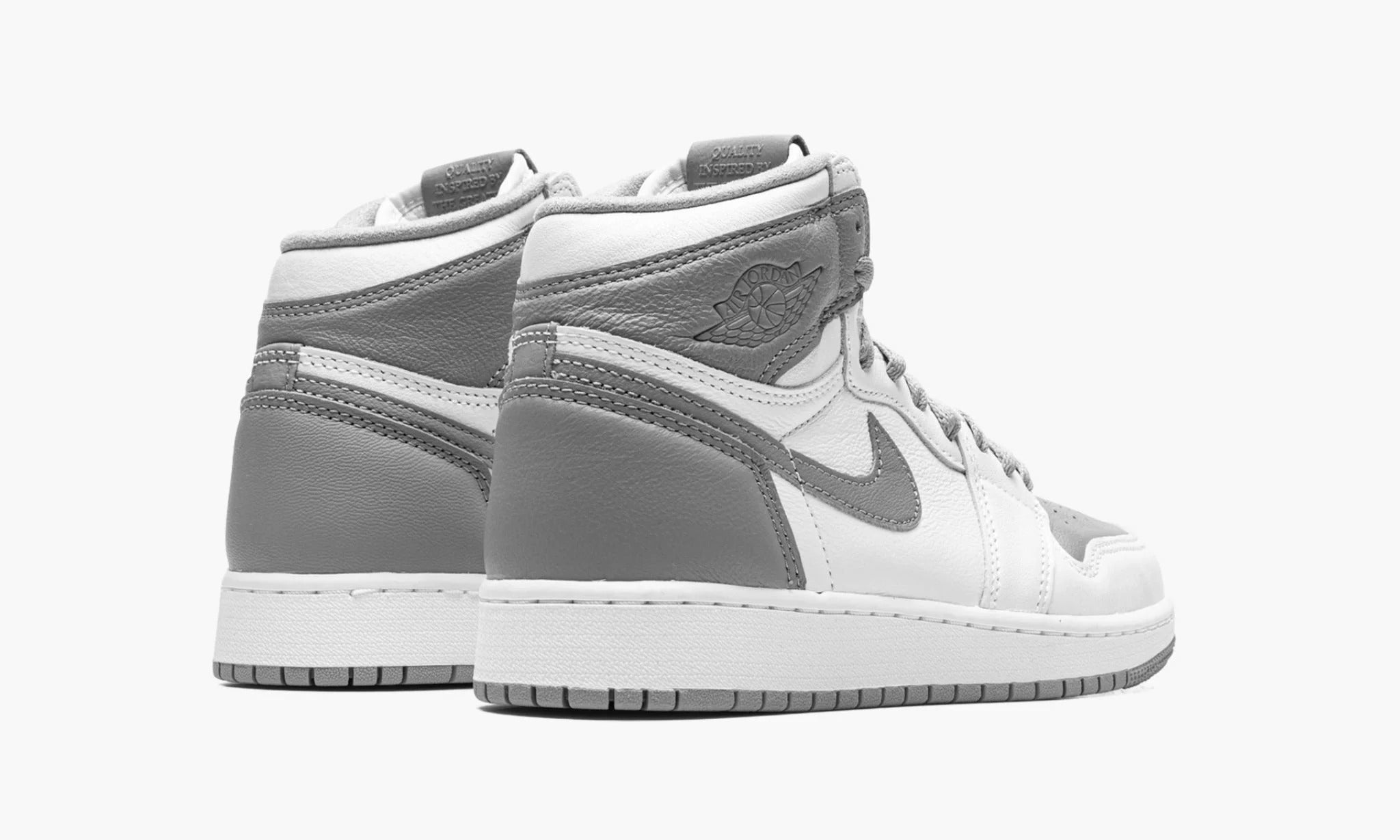 black and white air jordan 1 gs