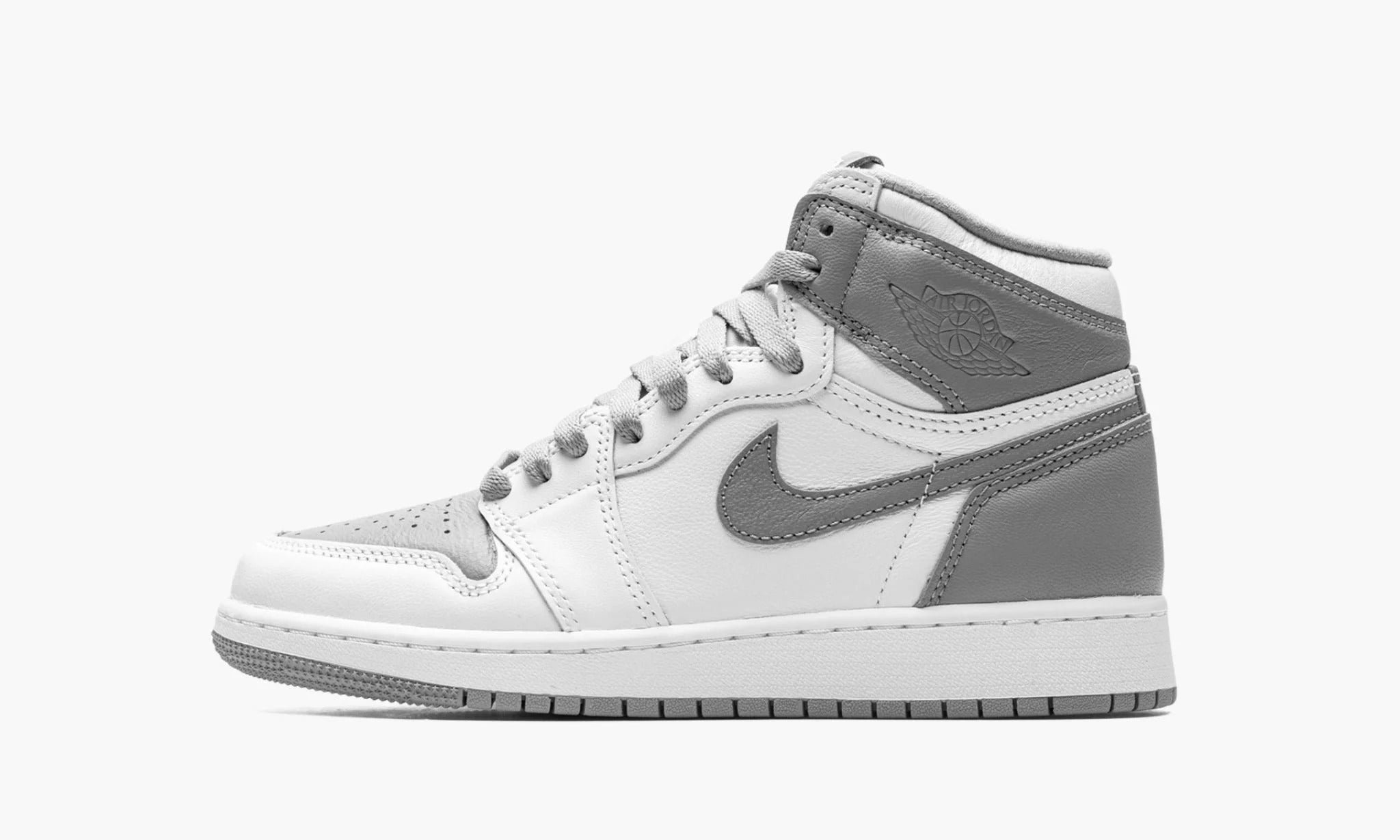 black and white air jordan 1 gs