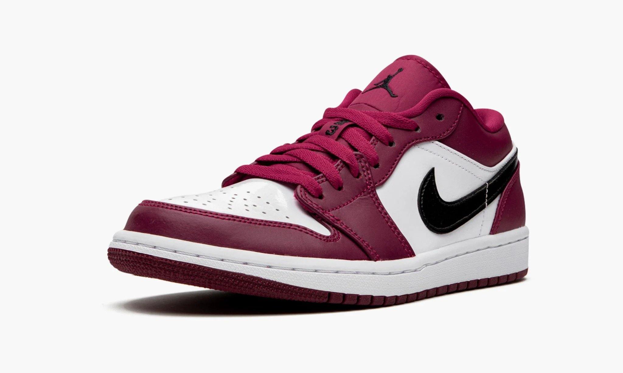 harga air jordan 1 low noble red