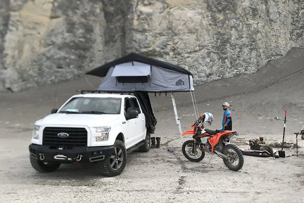 Hutch Tents Ontario 4 rooftop tent on truck bed