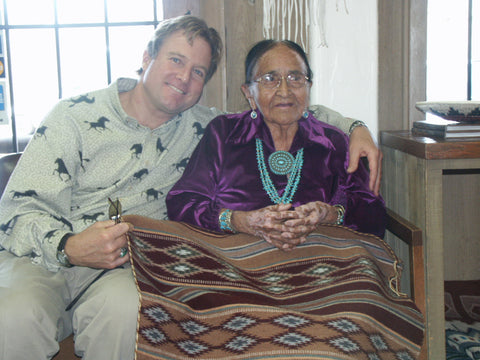 Navajo Weaver Blanche Hale avec Dan Garland