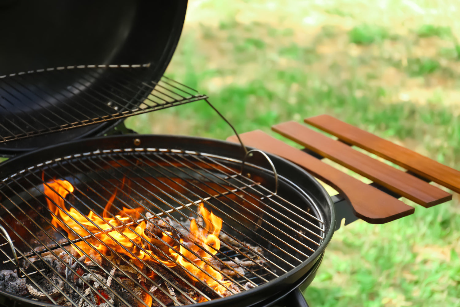 Barbecue au charbon de bois – Concept Usine