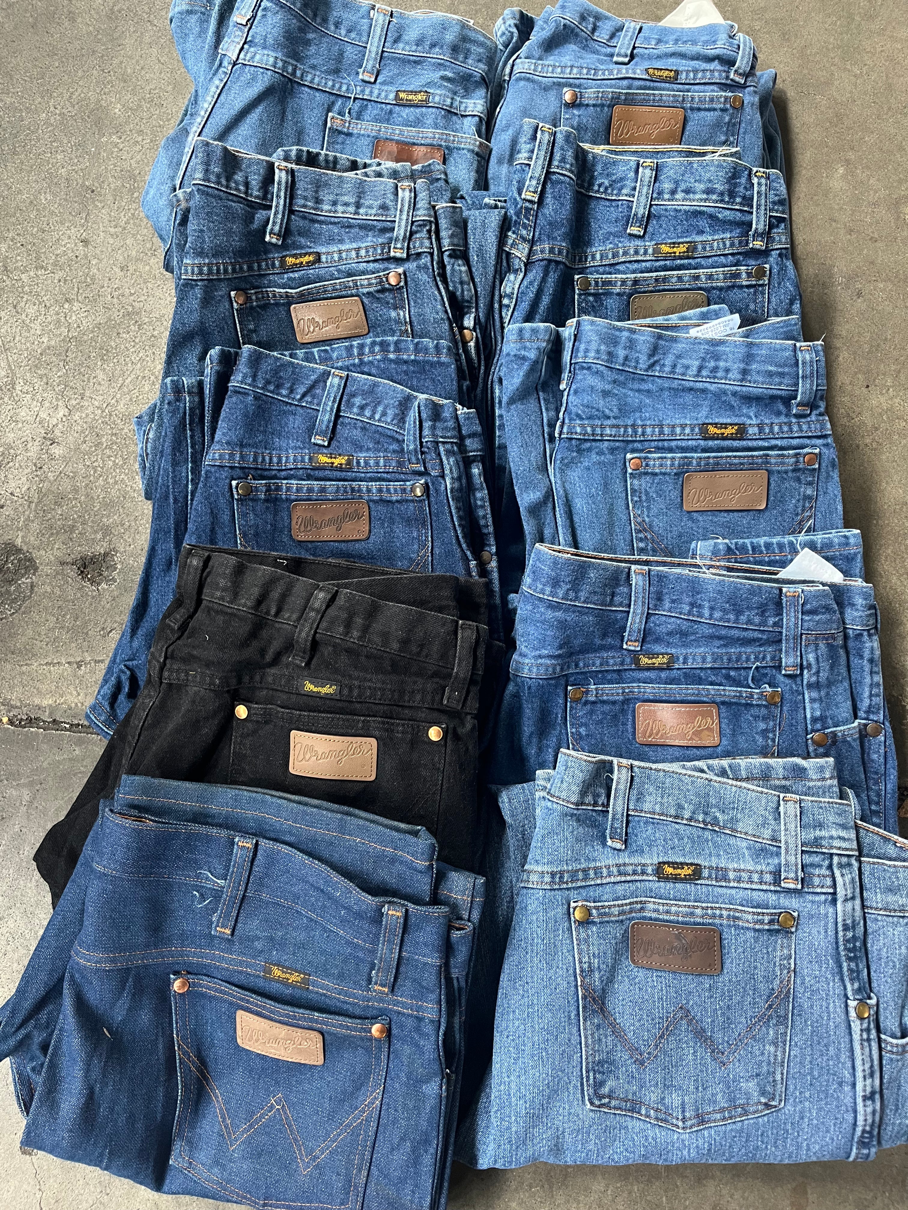 WRANGLER & LEE Jeans for women and men wholesale