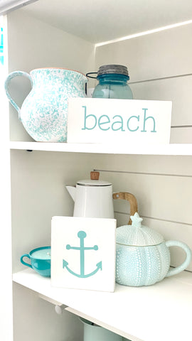 Using white and pale blue coastal colors in your hom