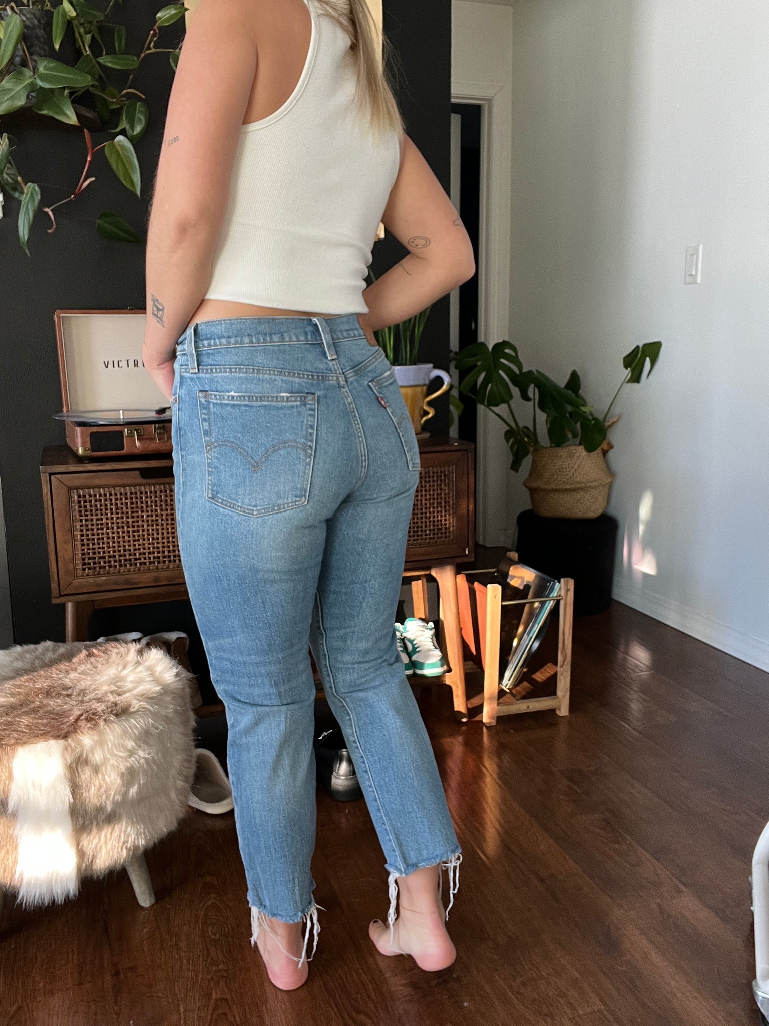Levi's | Wedgie Tapered Fit | W30 L24 – Creatives by Jenna