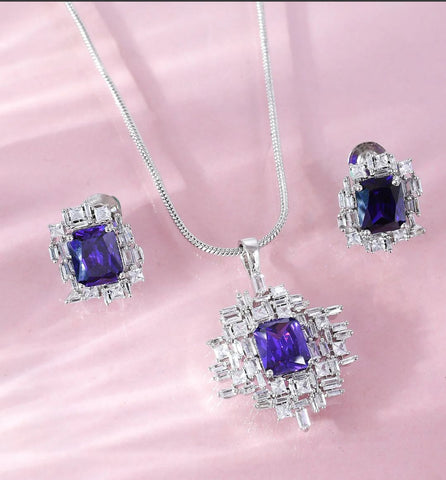 Mosaic Captivating Cluster Pendant Set