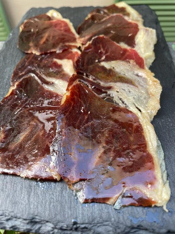 Jamón ibérico de bellota en la  dieta mediterránea