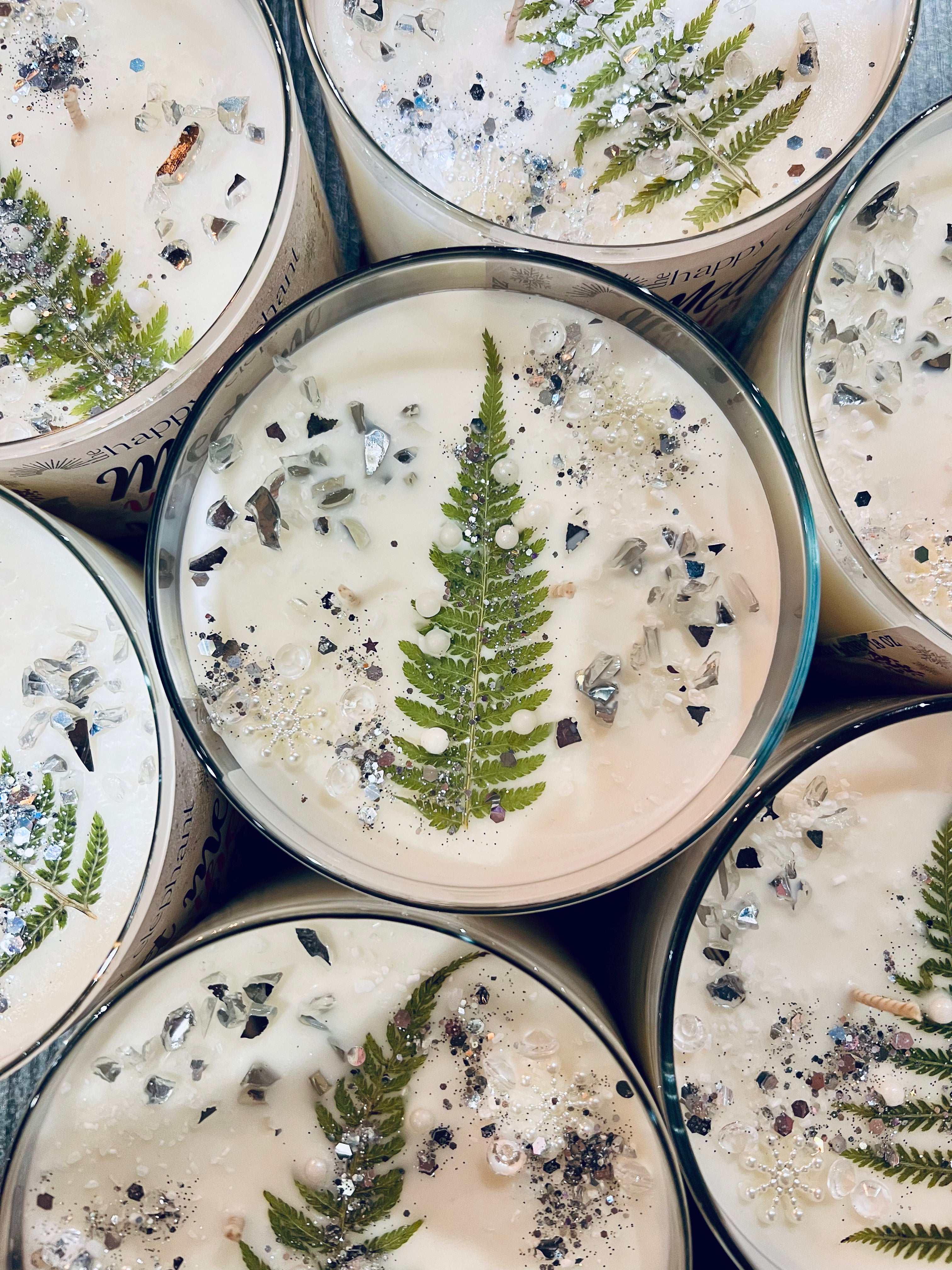 Under the Mistletoe (Juniperberry + Pine) Soy Candle