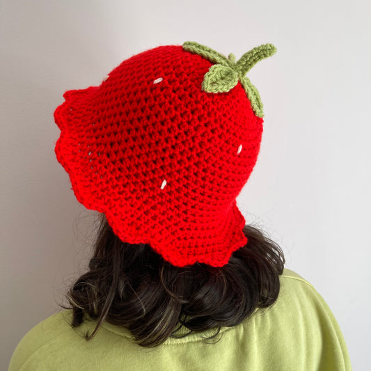 Handmade scallop edge crochet bucket hat in orange and pink