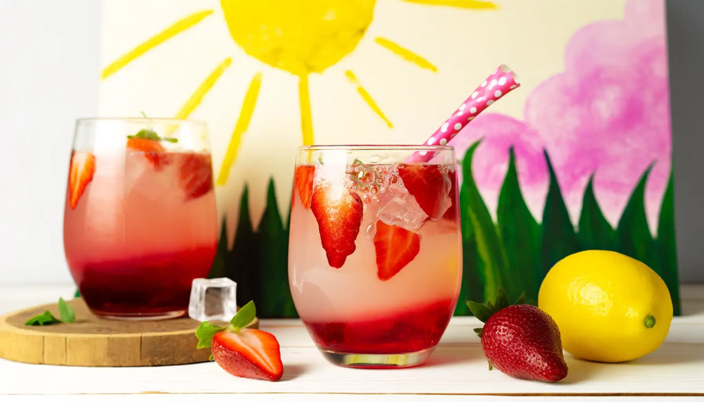 Summer berry drinks in Glasses