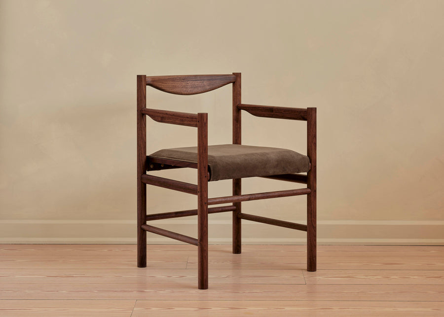 RANGE ARM CHAIR