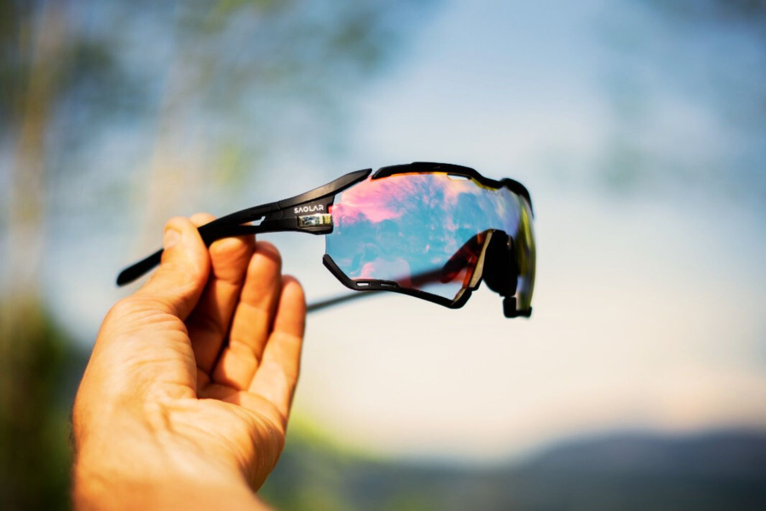 photochromic cycling glasses