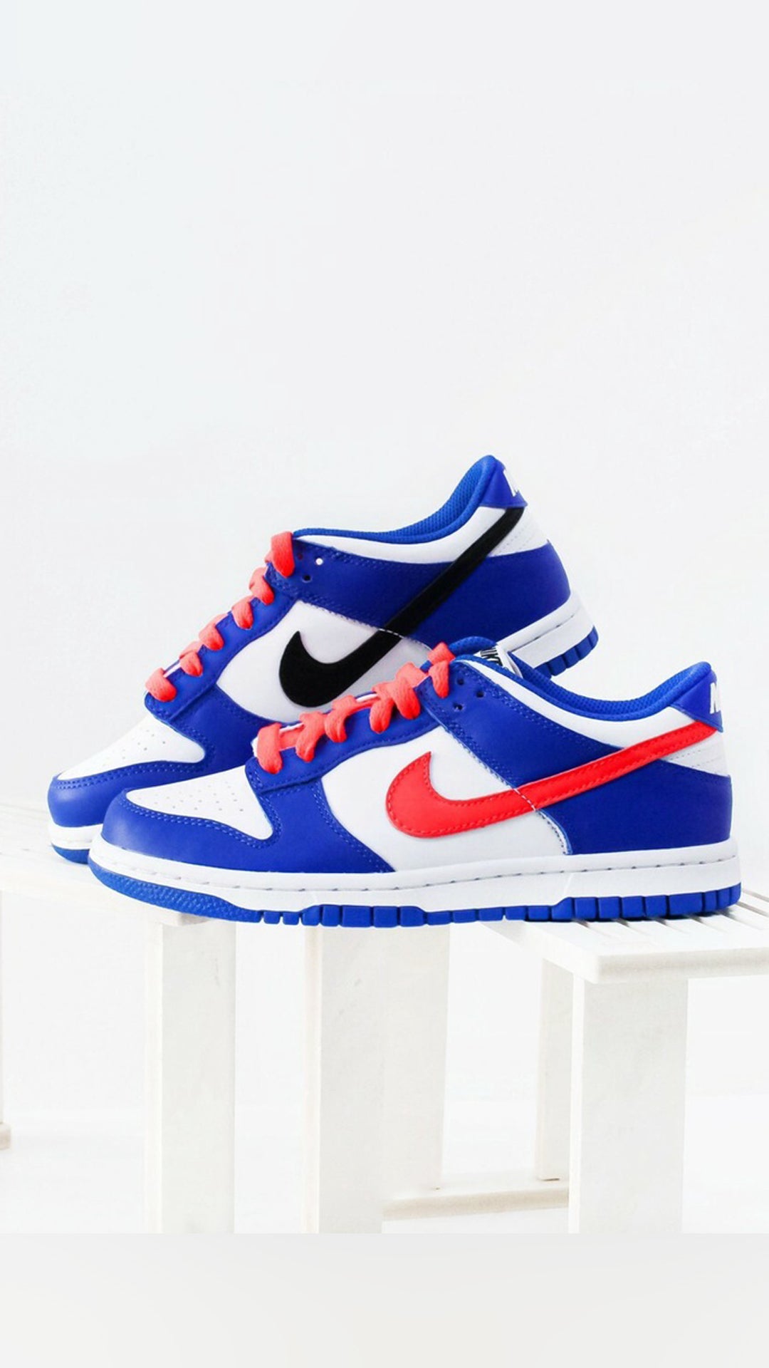 nike dunk bright crimson