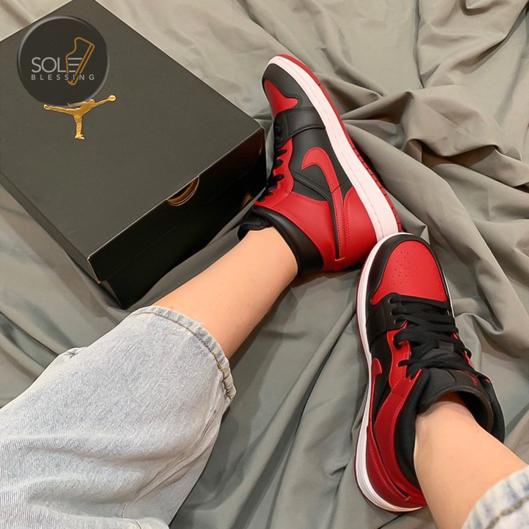 air jordan mid gs banned