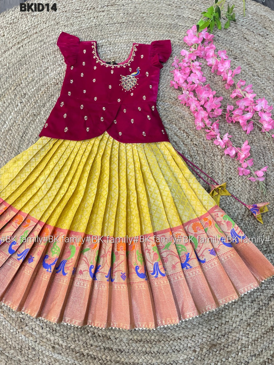 Kids 3-5 Yrs Silk Bordered Kalamkari Lehenga Paired With Pretty Maggam Work  on Velvet Blouse - Etsy