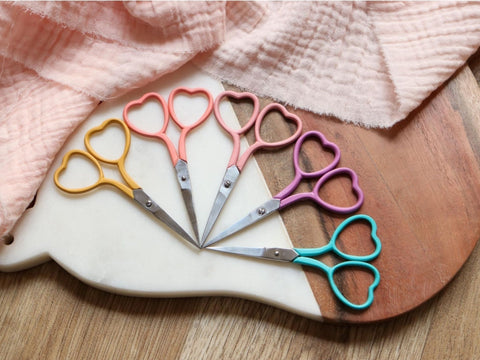 Modern Embroidery Scissors - Putford White  Modern embroidery, Embroidery  scissors, Cute embroidery