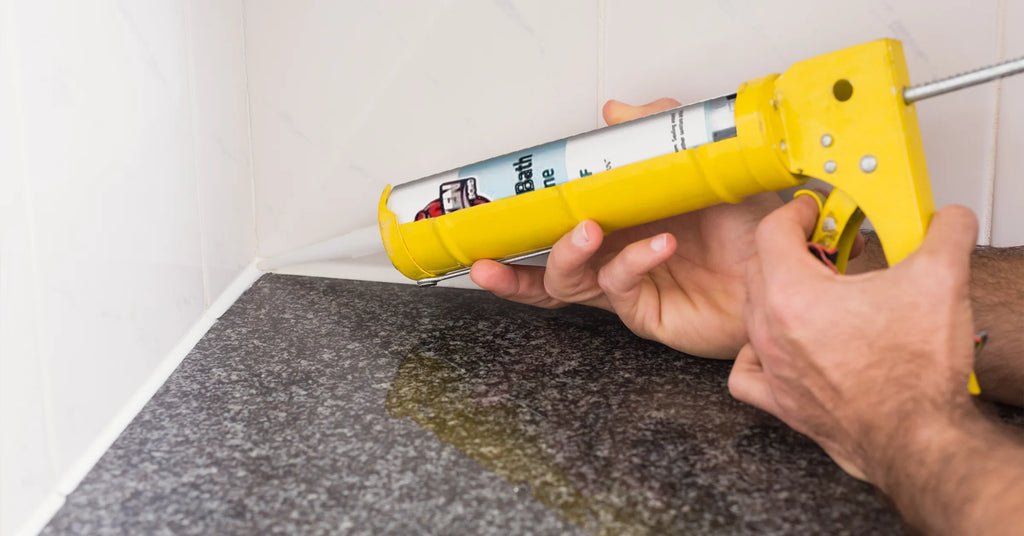 DIY: How to caulk / How to apply silicone sealant 