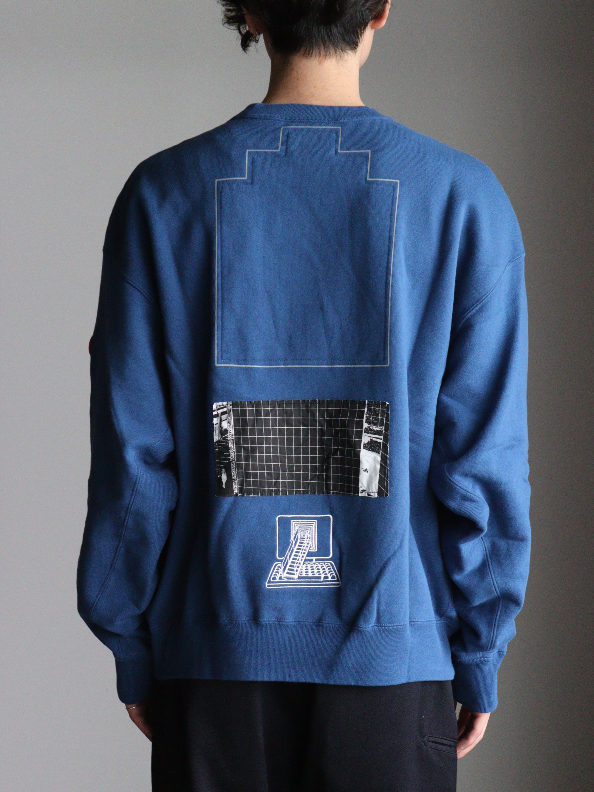 C.E WASTE GRID CREW NECK