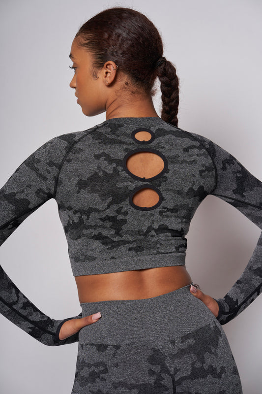 Flow Black Seamless Long Sleeve Crop Top – HEBEGYMWEAR