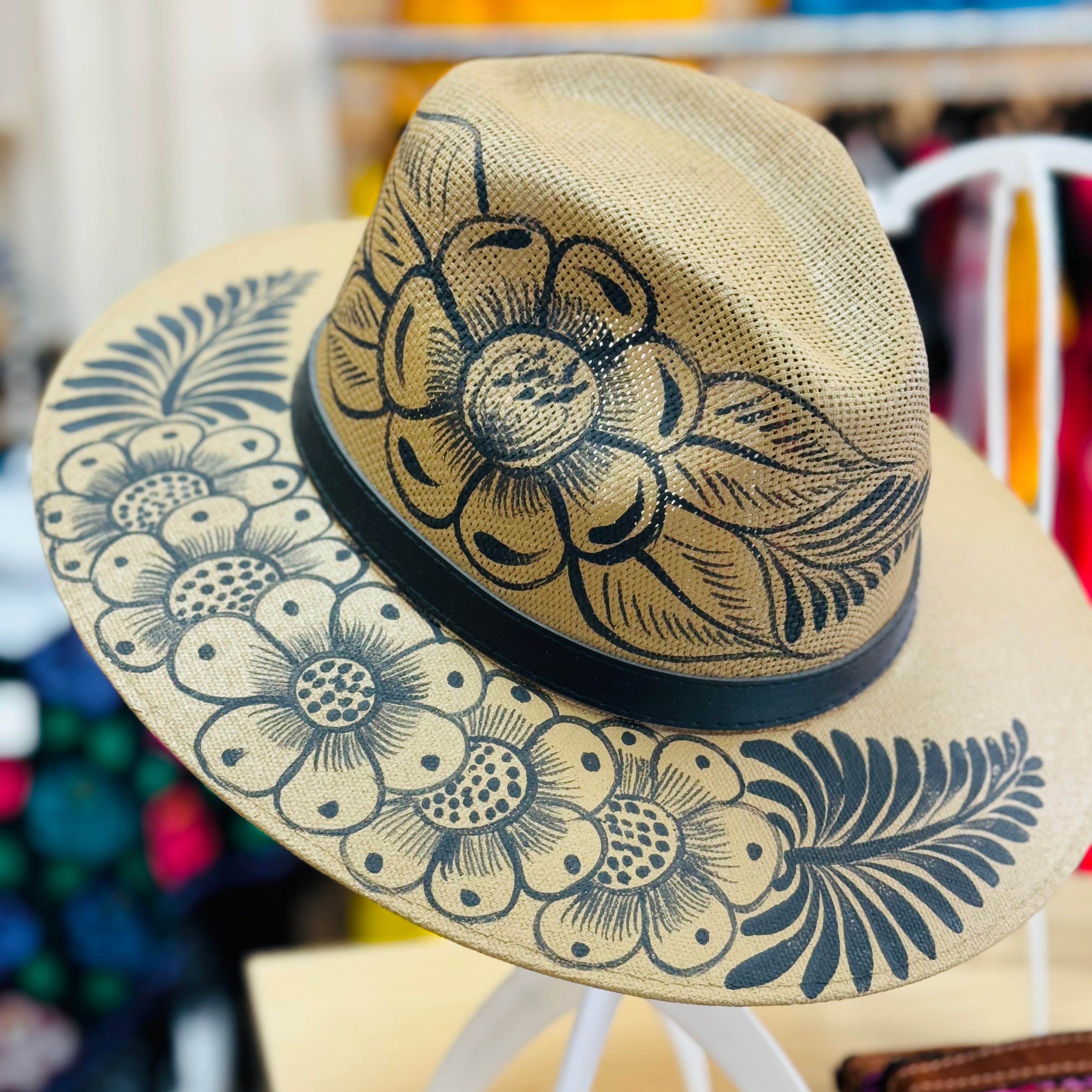 Sombreros Pintados a Mano.