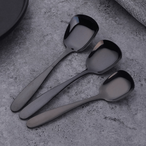 https://cdn.shopify.com/s/files/1/0611/6927/1018/products/Singapore_Serving_Spoon_1600x.png?v=1637095569
